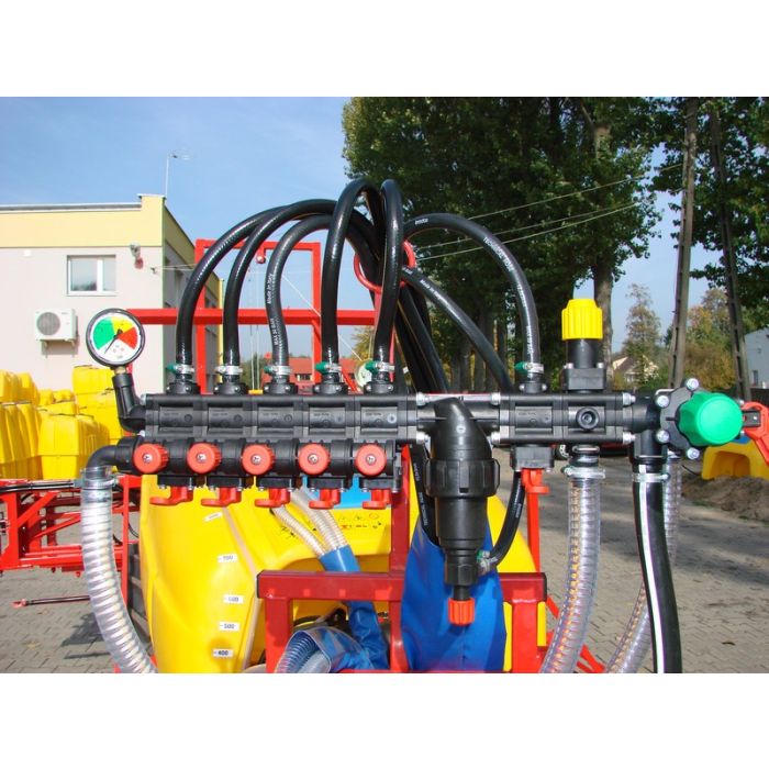 Kraffter veldspuit 2500L - Getrokken 